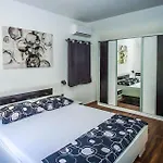 Vakantiehuis Beautiful In *